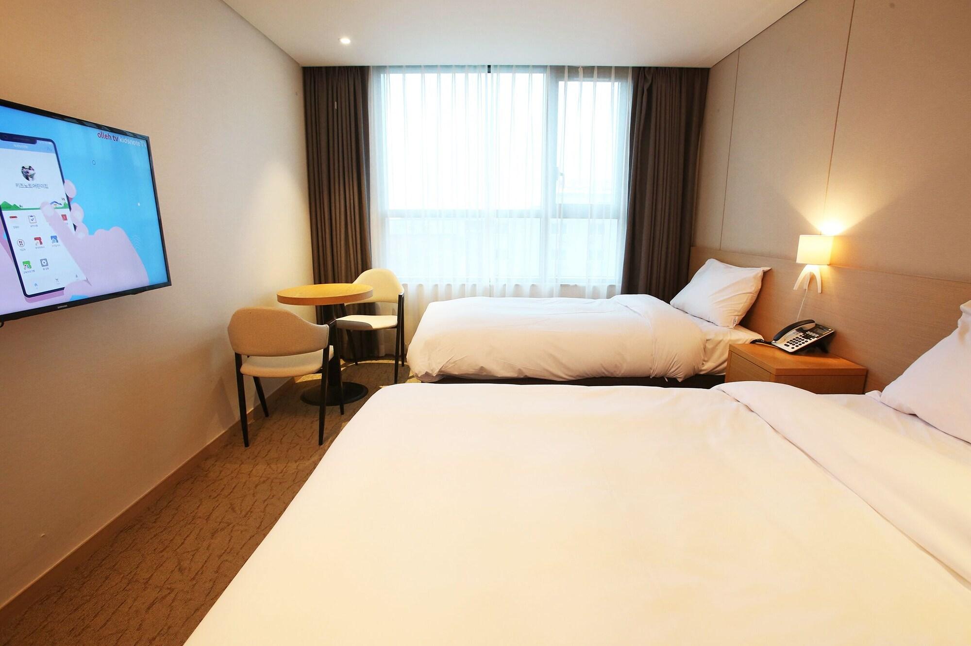 Hotel Winstory Seogwipo Eksteriør billede